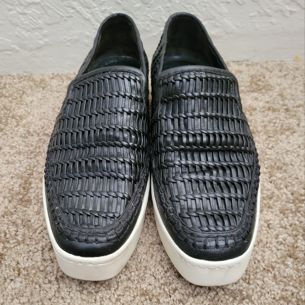 VINCE Stafford Woven Platform Size 6